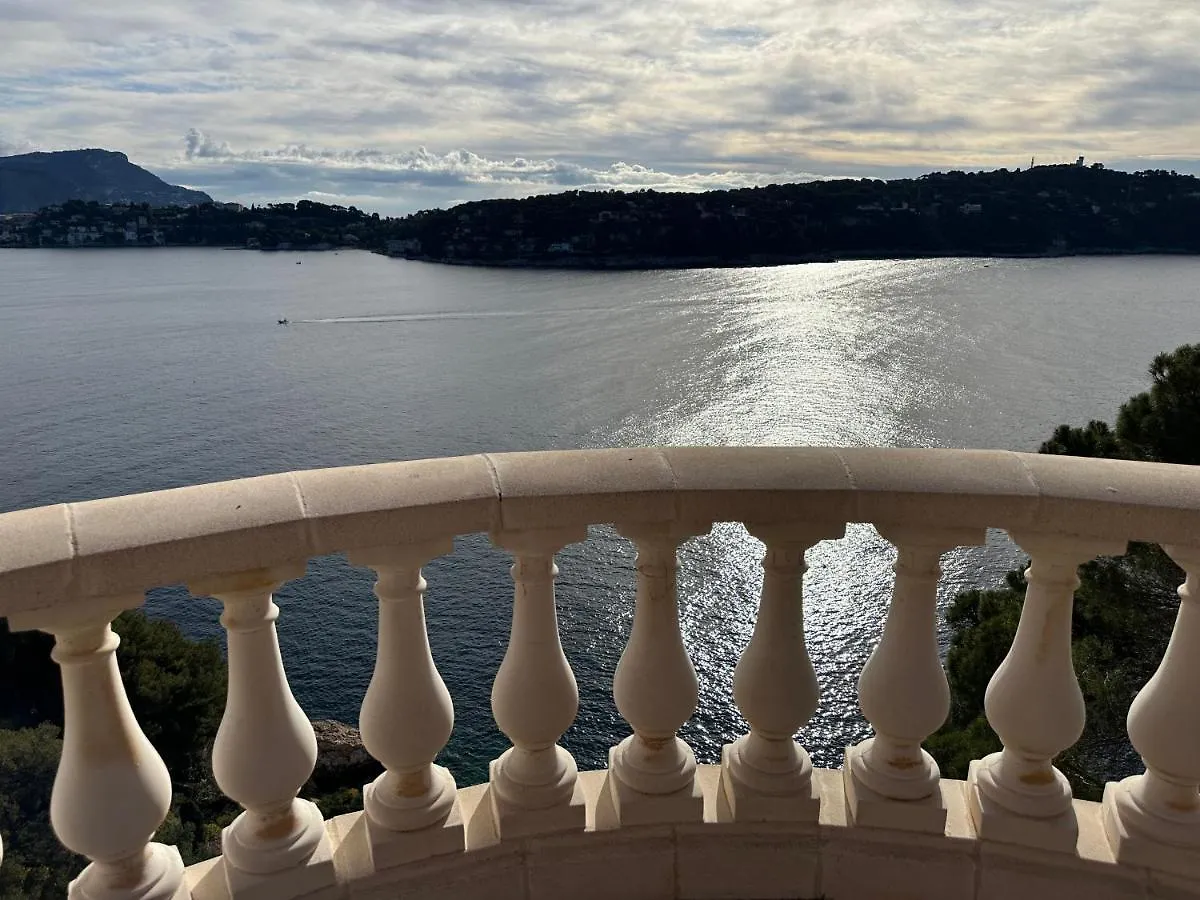 Les Araucaria Villa Nice 0*,