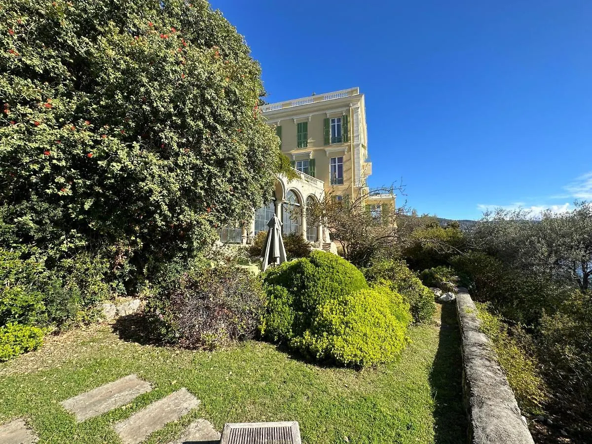 Les Araucaria Villa Nice France
